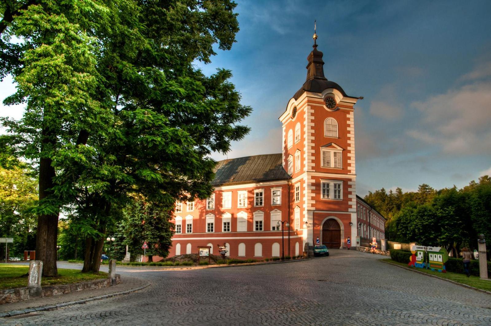 Hotel Berger Kamenice nad Lipou Bagian luar foto