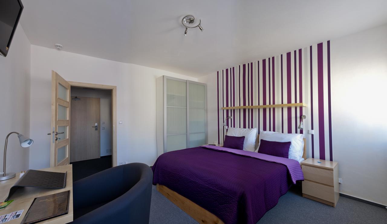 Hotel Berger Kamenice nad Lipou Bagian luar foto